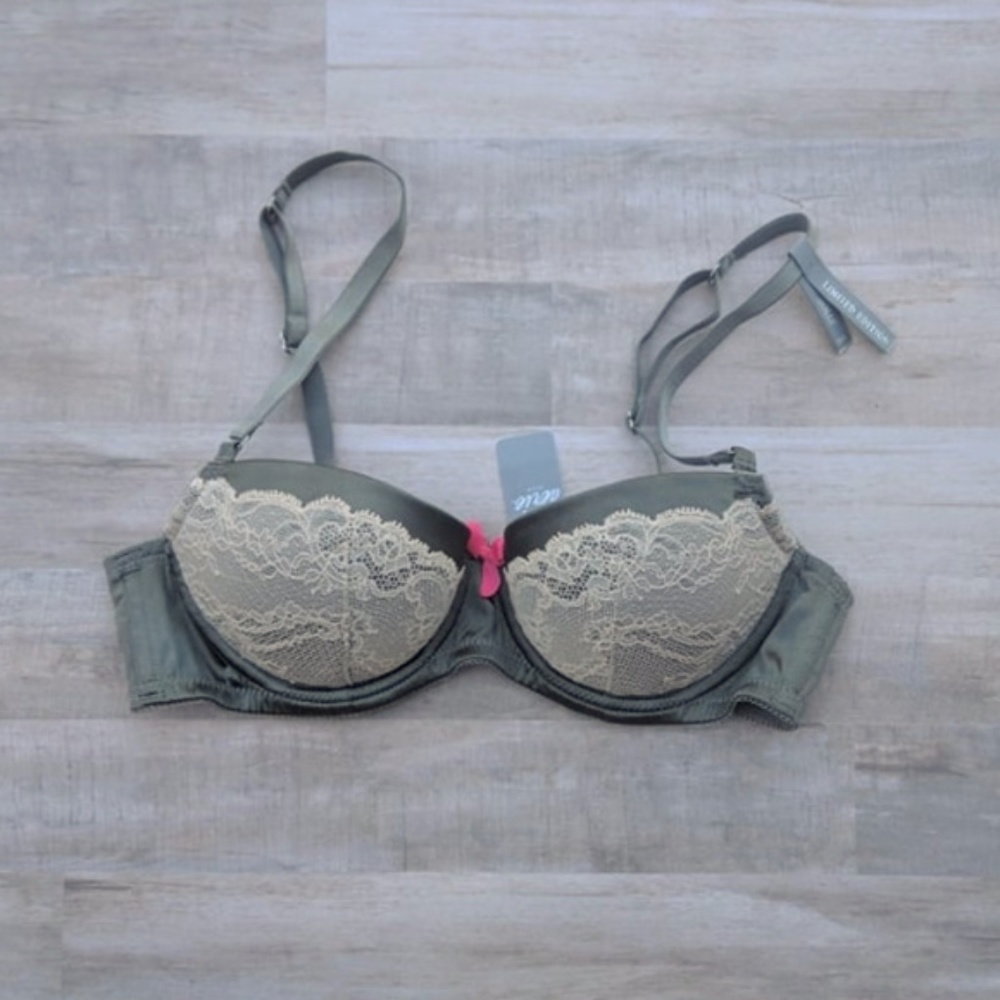 Aerie Limited Edition Holly Bra
